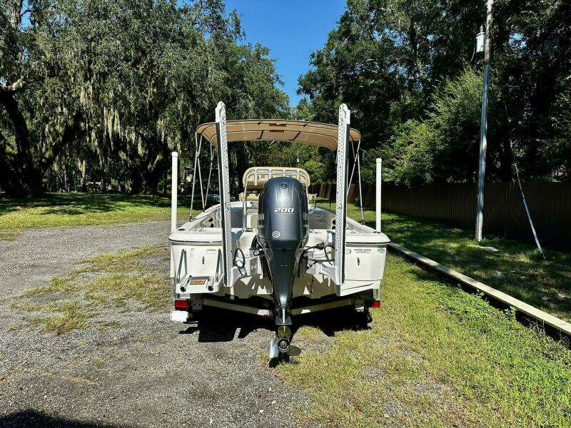 22ft NauticStar Yacht For Sale