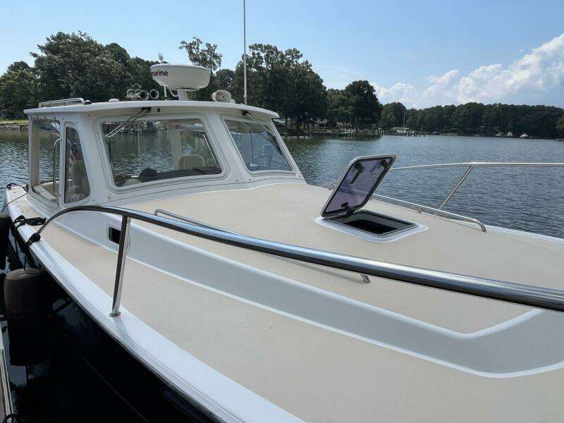 At Ease 34ft MJM Yacht For Sale