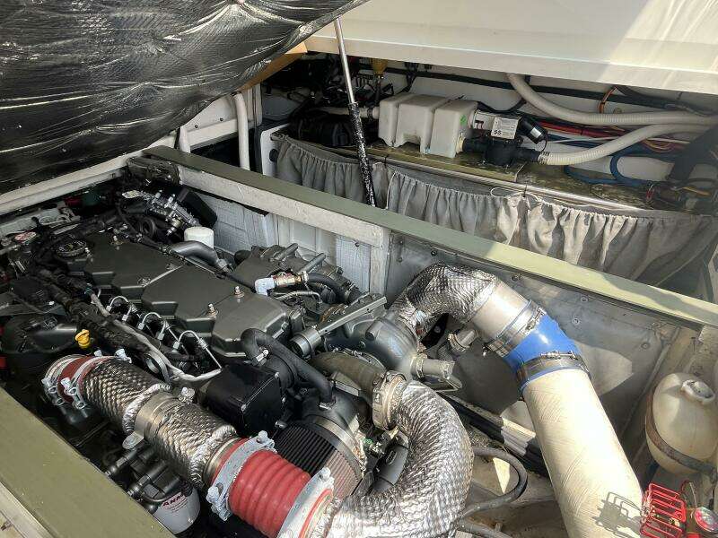 At Ease 34ft MJM Yacht For Sale