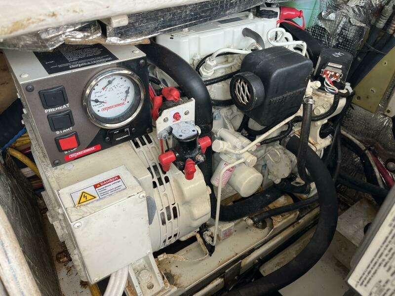 At Ease 34ft MJM Yacht For Sale