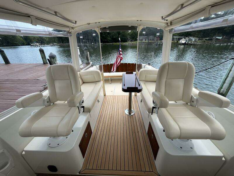 At Ease 34ft MJM Yacht For Sale