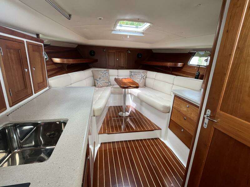 At Ease 34ft MJM Yacht For Sale