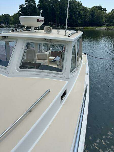 At Ease 34ft MJM Yacht For Sale