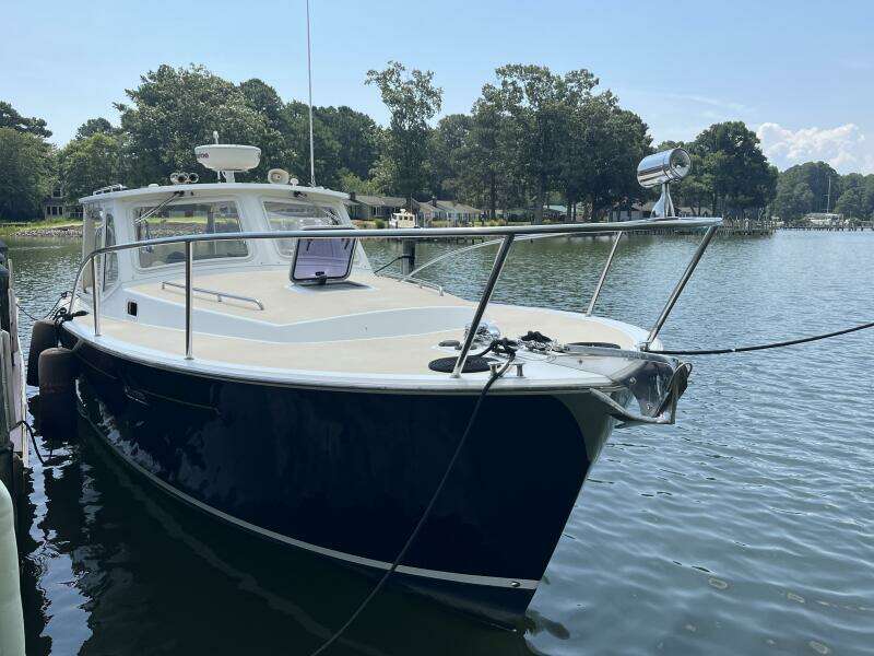 At Ease 34ft MJM Yacht For Sale