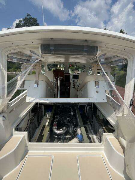 At Ease 34ft MJM Yacht For Sale