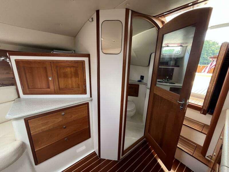 At Ease 34ft MJM Yacht For Sale