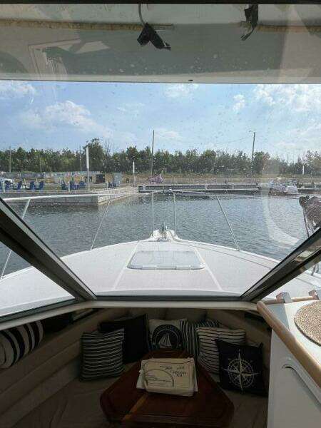 32ft Carver Yacht For Sale
