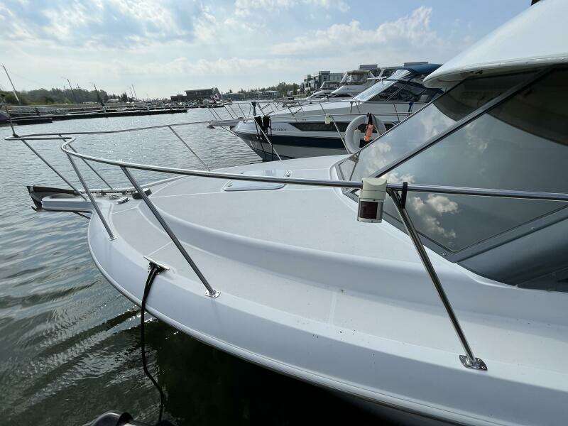 32ft Carver Yacht For Sale