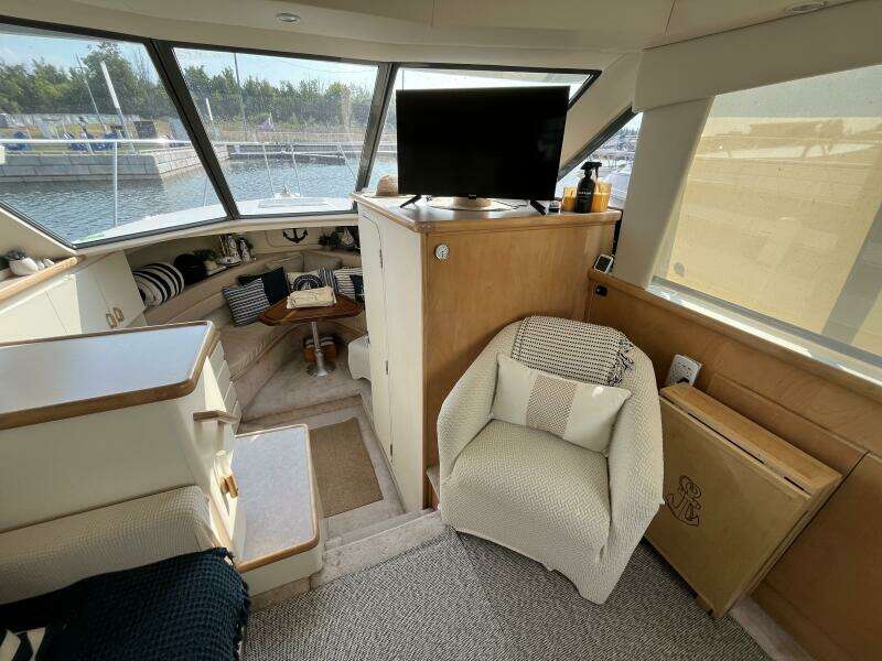 32ft Carver Yacht For Sale