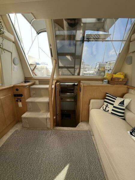 32ft Carver Yacht For Sale