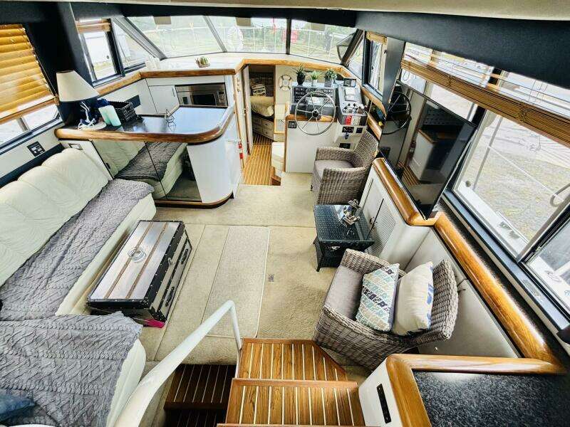 FINAL DIAMOND III 43ft Bayliner Yacht For Sale