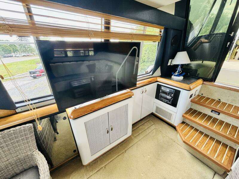 FINAL DIAMOND III 43ft Bayliner Yacht For Sale