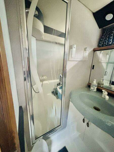 FINAL DIAMOND III 43ft Bayliner Yacht For Sale