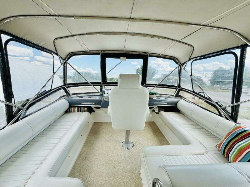 FINAL DIAMOND III 43ft Bayliner Yacht For Sale