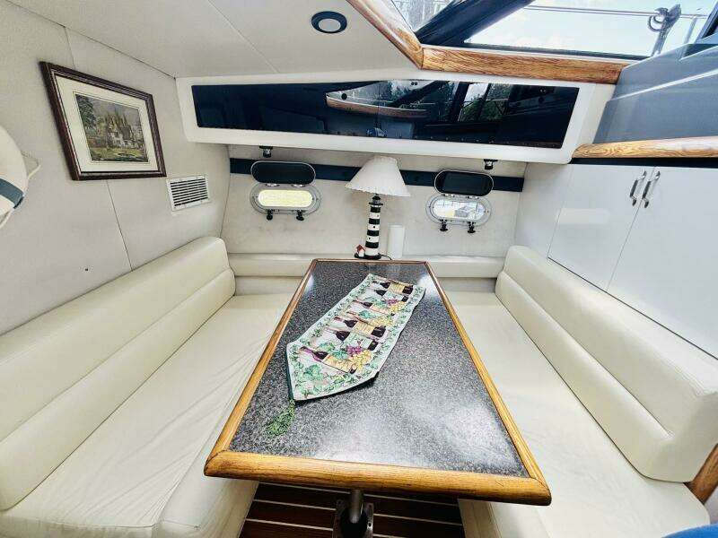 FINAL DIAMOND III 43ft Bayliner Yacht For Sale