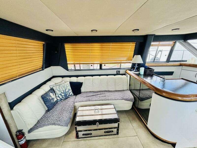 FINAL DIAMOND III 43ft Bayliner Yacht For Sale