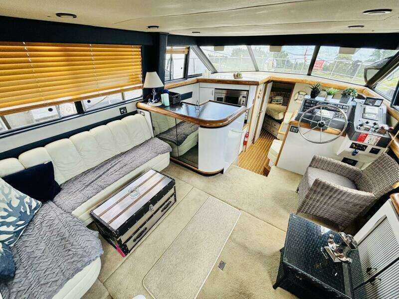 FINAL DIAMOND III 43ft Bayliner Yacht For Sale