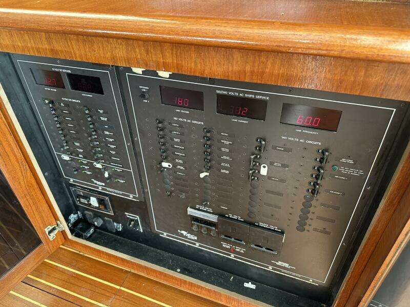 43ft Viking Yacht For Sale