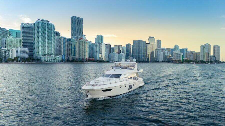 Drakar 70ft Azimut Yacht For Sale