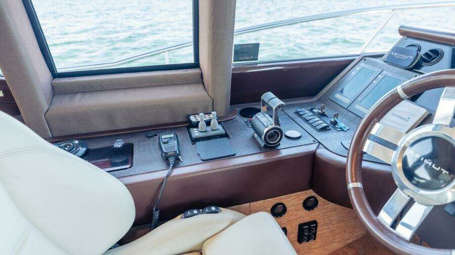 Drakar 70ft Azimut Yacht For Sale