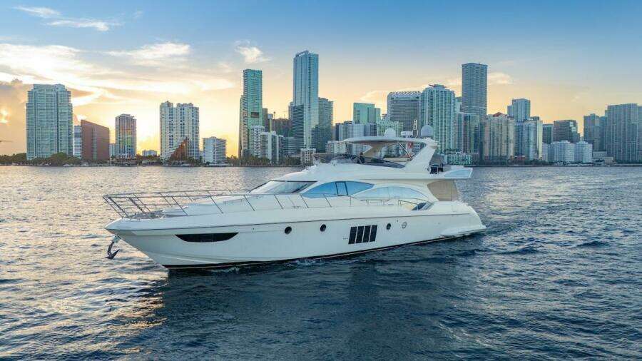 Drakar 70ft Azimut Yacht For Sale