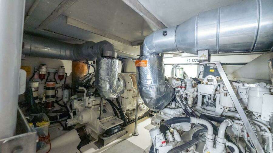 Drakar 70ft Azimut Yacht For Sale