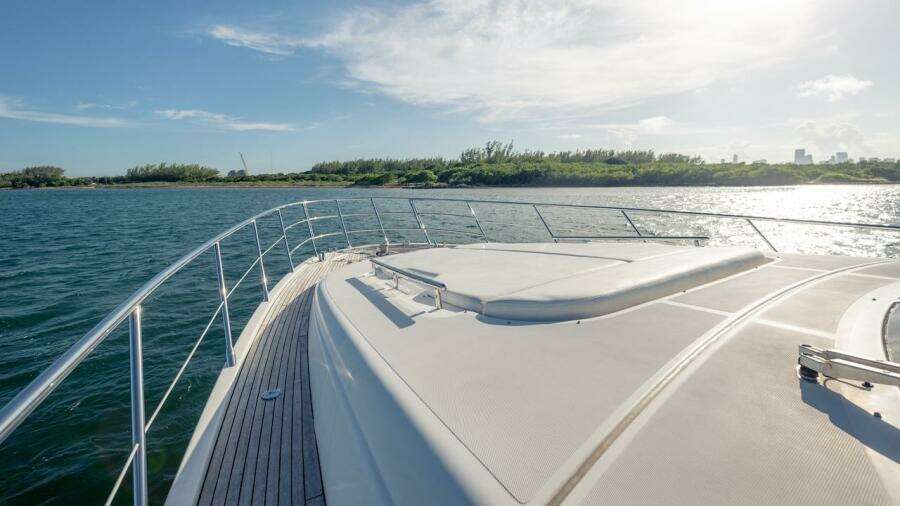 Drakar 70ft Azimut Yacht For Sale