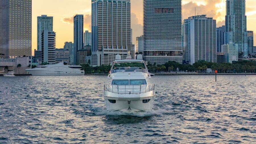 Drakar 70ft Azimut Yacht For Sale