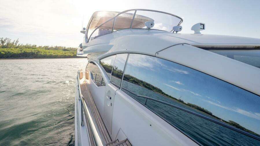 Drakar 70ft Azimut Yacht For Sale