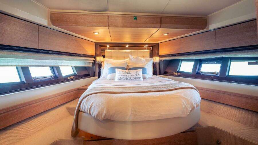 Drakar 70ft Azimut Yacht For Sale