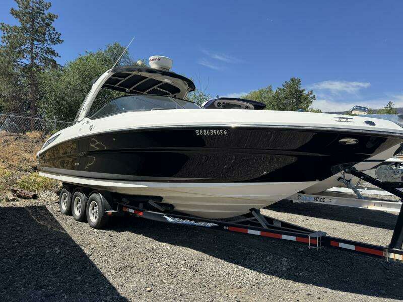 30ft Sea Ray Yacht For Sale