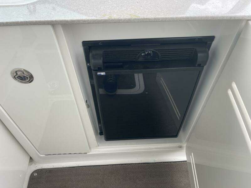 30ft Sea Ray Yacht For Sale