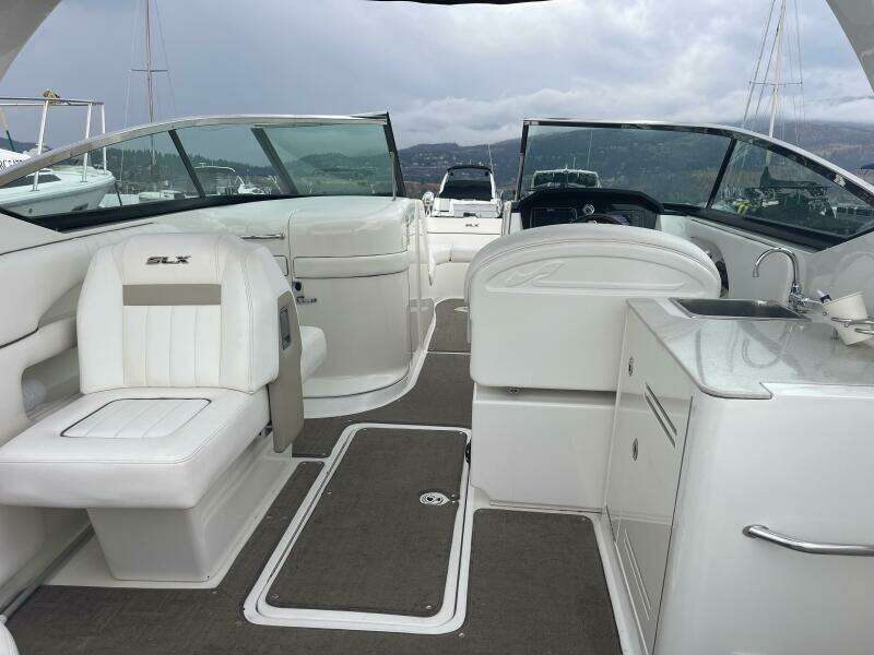 30ft Sea Ray Yacht For Sale
