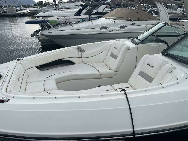 30ft Sea Ray Yacht For Sale