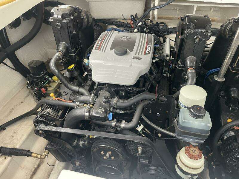 30ft Sea Ray Yacht For Sale