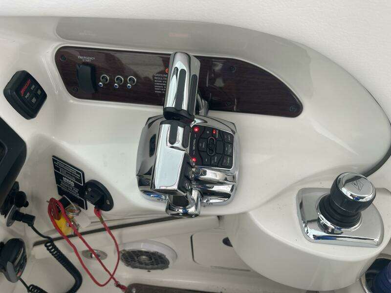 30ft Sea Ray Yacht For Sale