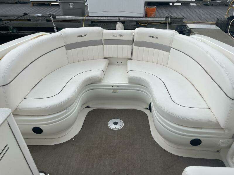 30ft Sea Ray Yacht For Sale