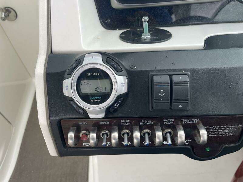 30ft Sea Ray Yacht For Sale