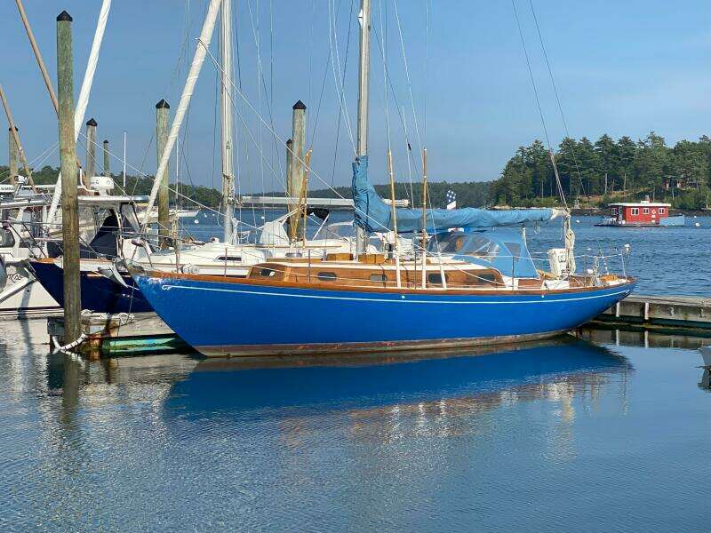 Outer Limits 35ft Hinckley Yacht For Sale