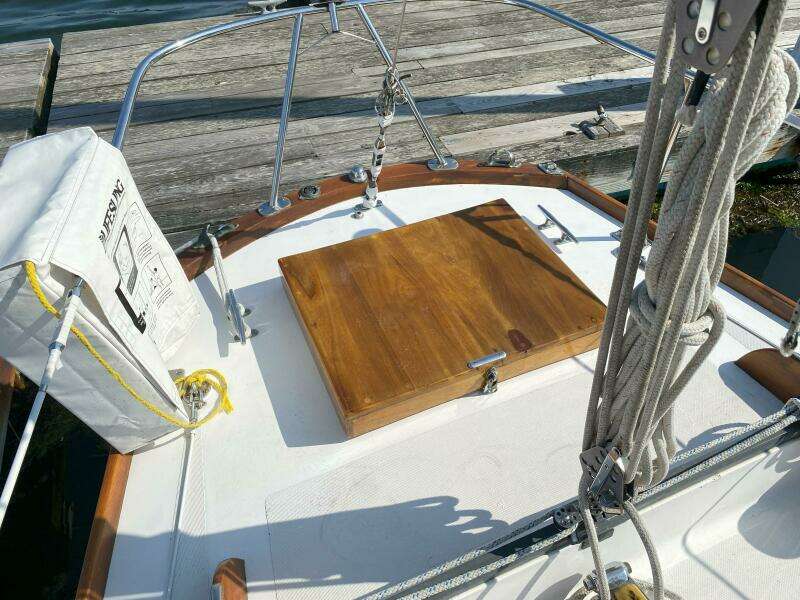 Outer Limits 35ft Hinckley Yacht For Sale