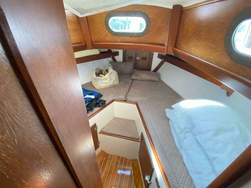 Outer Limits 35ft Hinckley Yacht For Sale