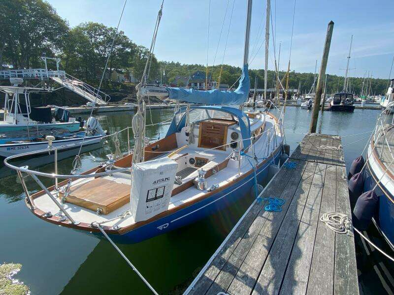 Outer Limits 35ft Hinckley Yacht For Sale