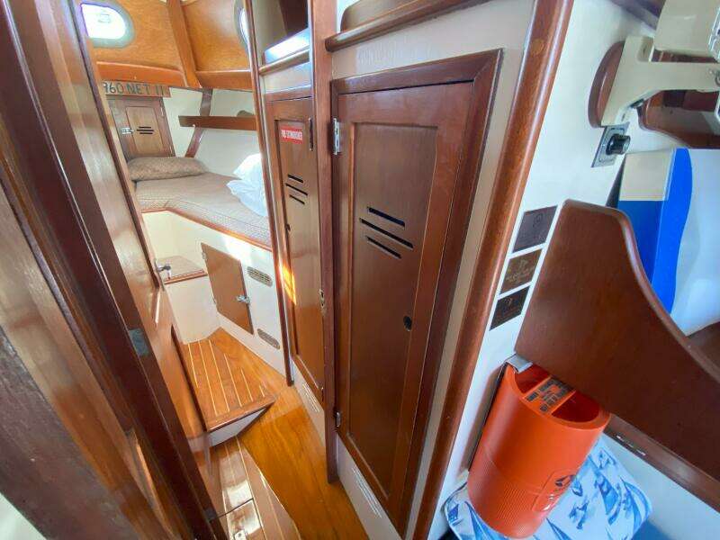 Outer Limits 35ft Hinckley Yacht For Sale