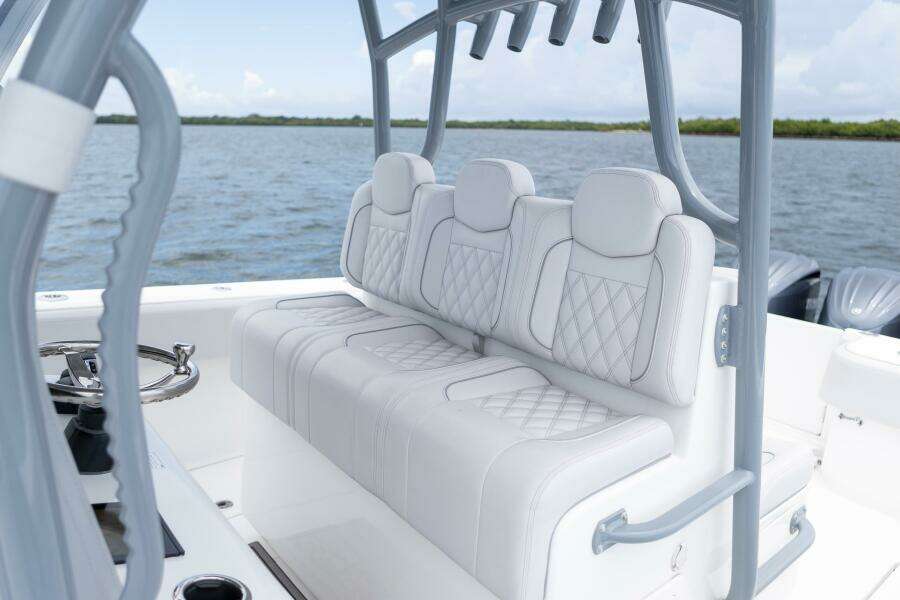 Helm Seating