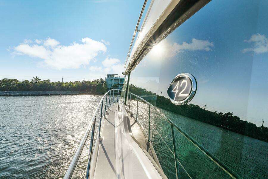 42ft Regal Yacht For Sale 42ft Regal Yacht For Sale