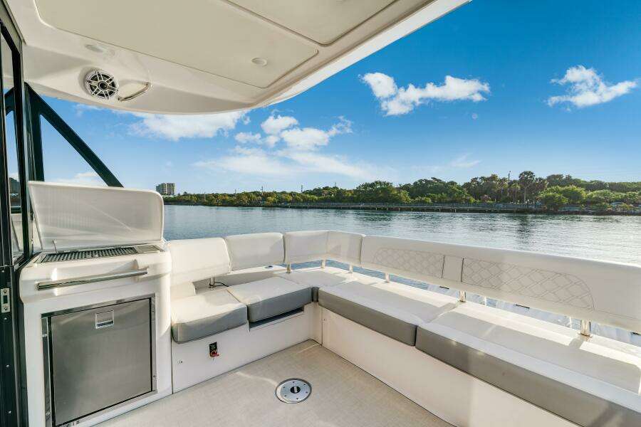 42ft Regal Yacht For Sale 42ft Regal Yacht For Sale