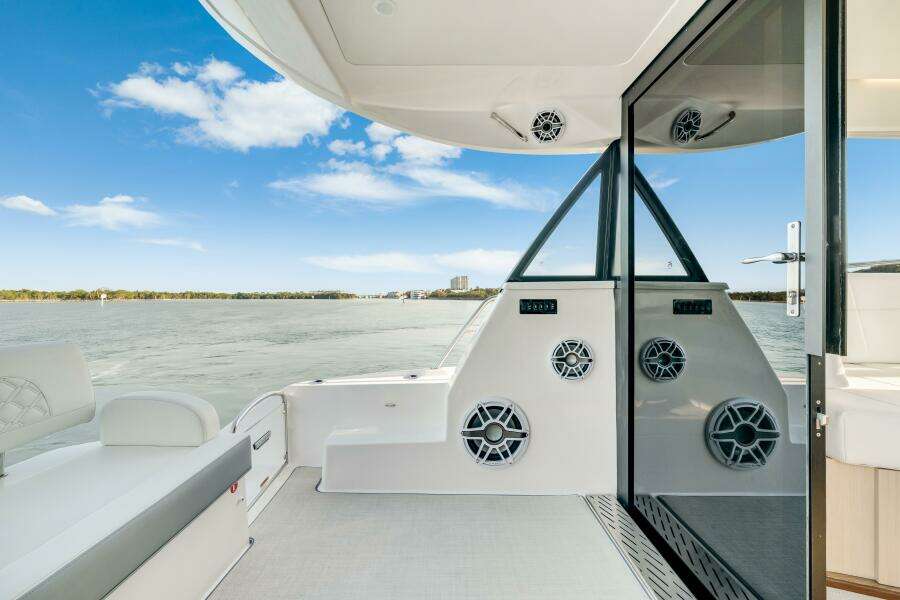 42ft Regal Yacht For Sale 42ft Regal Yacht For Sale