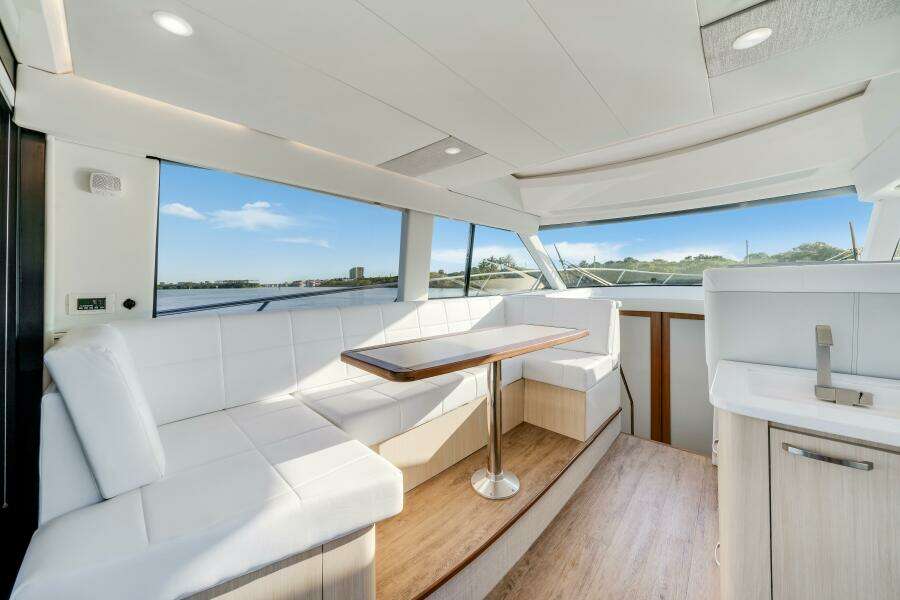 42ft Regal Yacht For Sale 42ft Regal Yacht For Sale