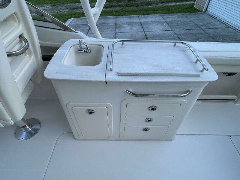 27ft Grady White Yacht For Sale