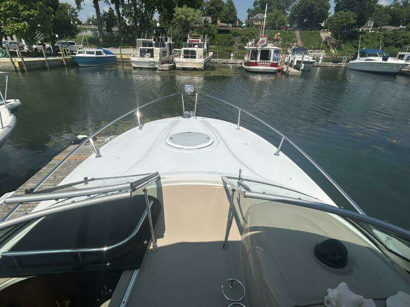27ft Four Winns Yacht For Sale